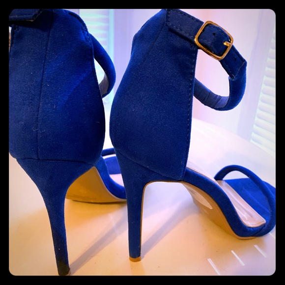 Shoes - Picture 1 of 4